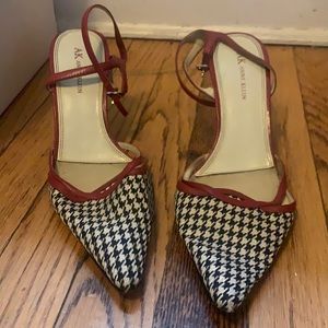 Anne Klein kitten heel size 8